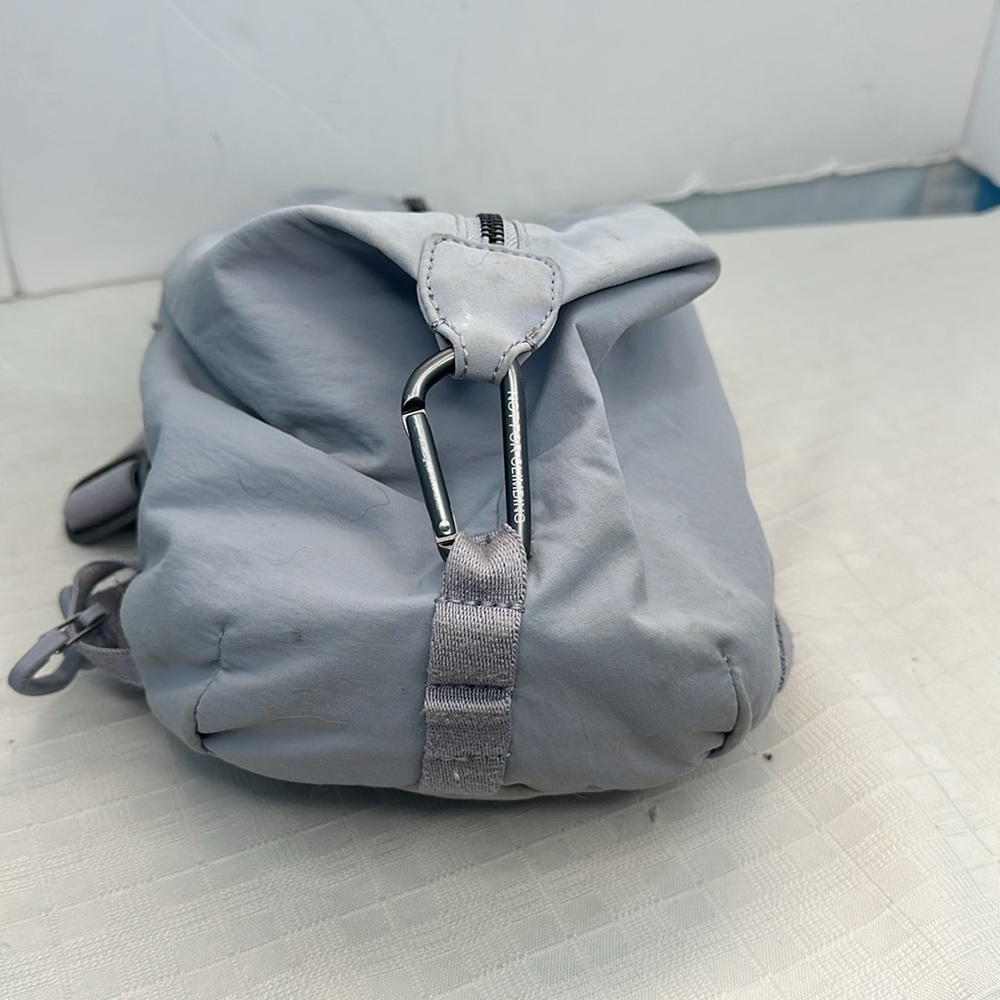 Athleta Sling Crossbody Grey Gem